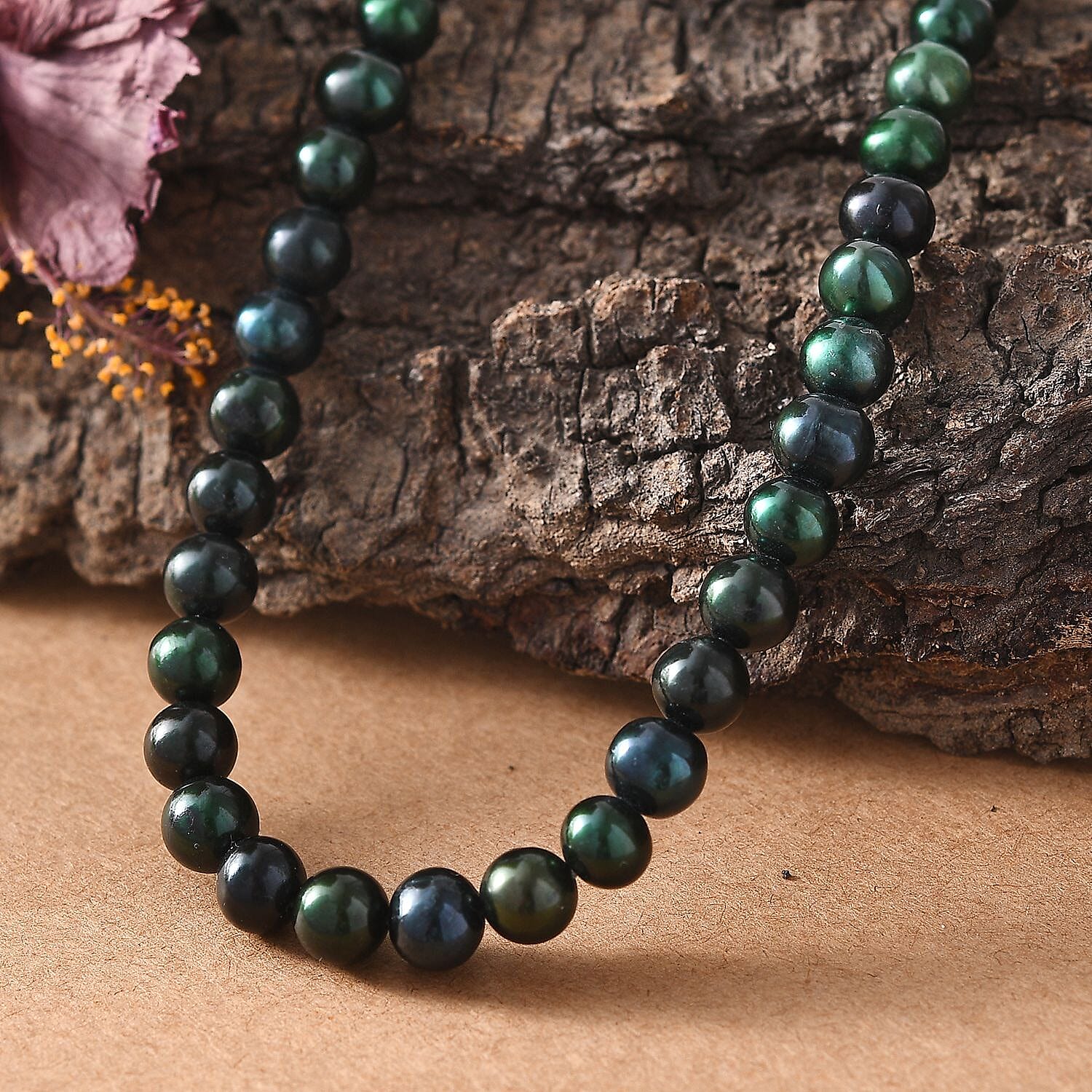 Green Dyed Pearl Endless Necklace 28 Inches