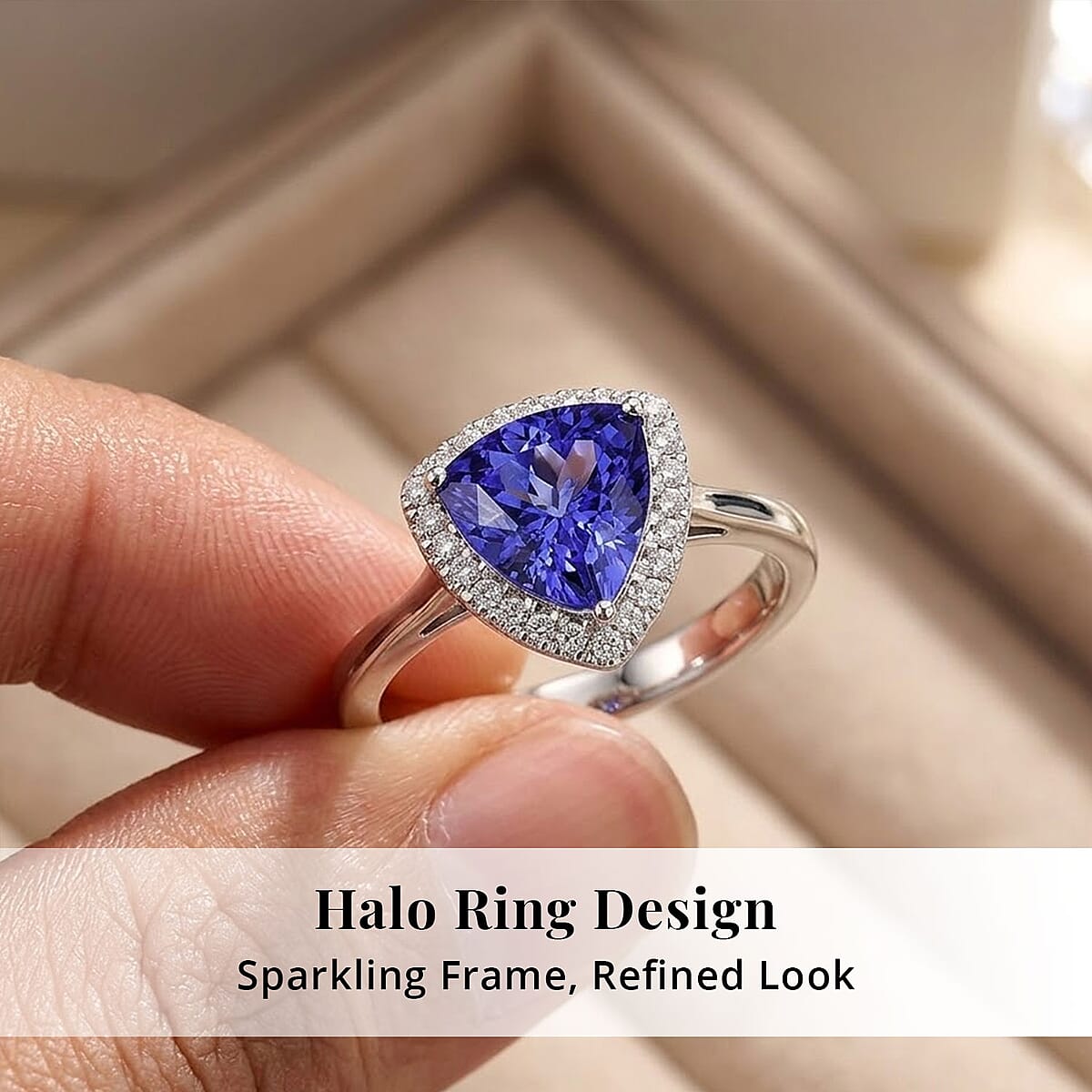 Certified & Appraised Rhapsody AAAA Tanzanite and Diamond E-F VS 4.03 ctw Ring in 950 Platinum (Size 6.0) image number 4