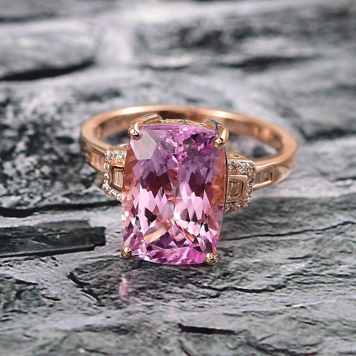Luxoro 10K Rose Gold AAA Martha Rocha Kunzite, Natural Pink and White Diamond (I1 - I2) (0.16 cts) Ring (Size 6.0) 8.90 ctw image number 1