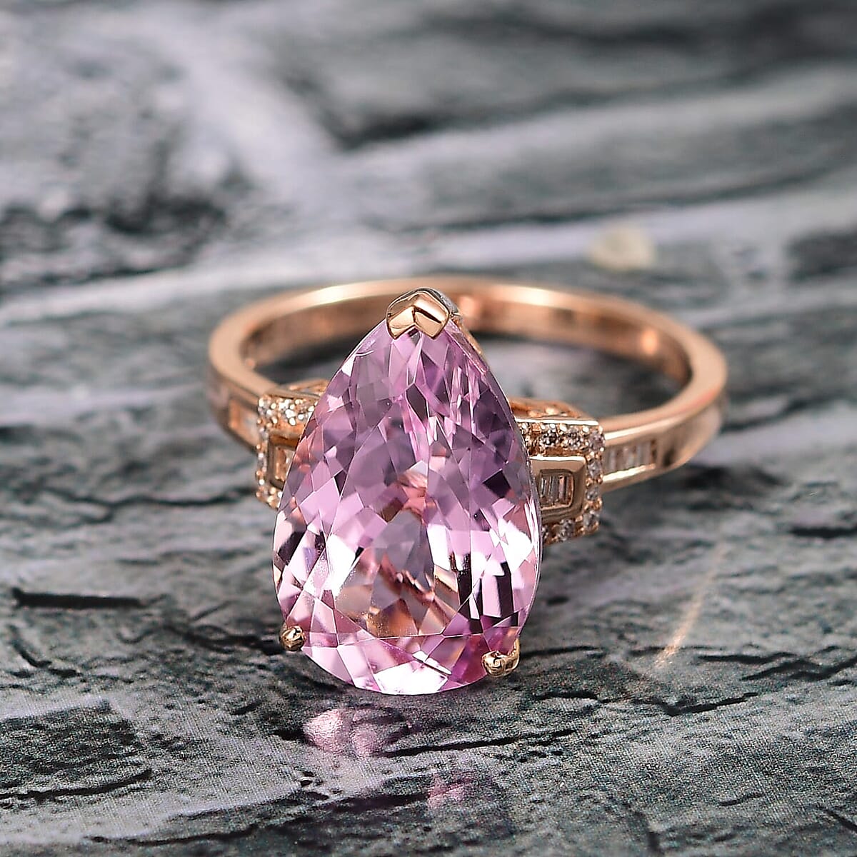 Luxoro AAA Martha Rocha Kunzite, I1-I2 Natural Pink and White Diamond 9.00 ctw Ring in 10K Rose Gold (Size 7.0) image number 1
