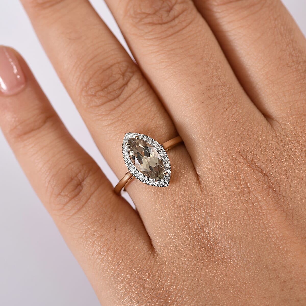 Certified & Appraised Luxoro AAA Turkizite and G-H I2 Diamond 2.40 ctw Ring in 14K Yellow Gold (Size 10.0) image number 2