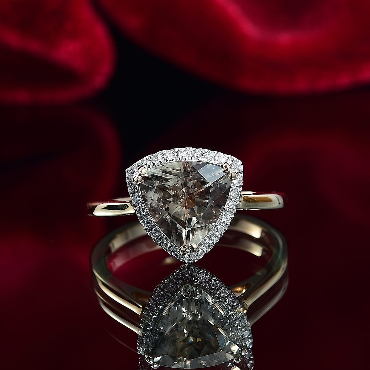 Certified & Appraised Luxoro AAA Turkizite and G-H I2 Diamond 3.42 ctw Ring in 14K Yellow Gold (Size 8.0) image number 1