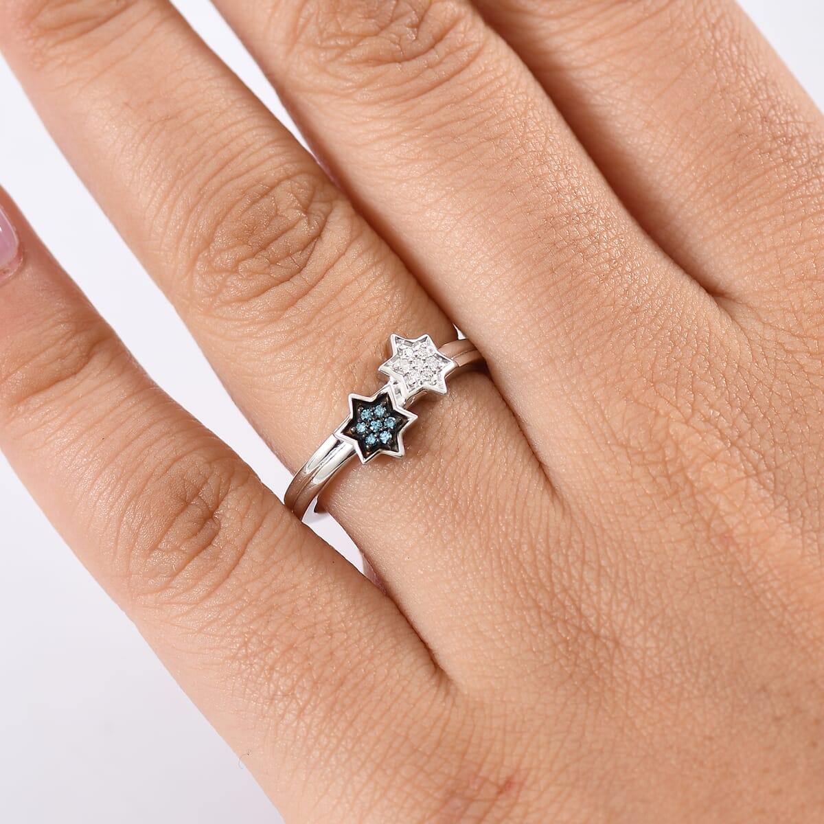 Luxuriant Lab Grown Blue Diamond (IR), Lab Grown Diamond 0.08 ctw Ring in Rhodium Over Sterling Silver (Size 7.0)  image number 2