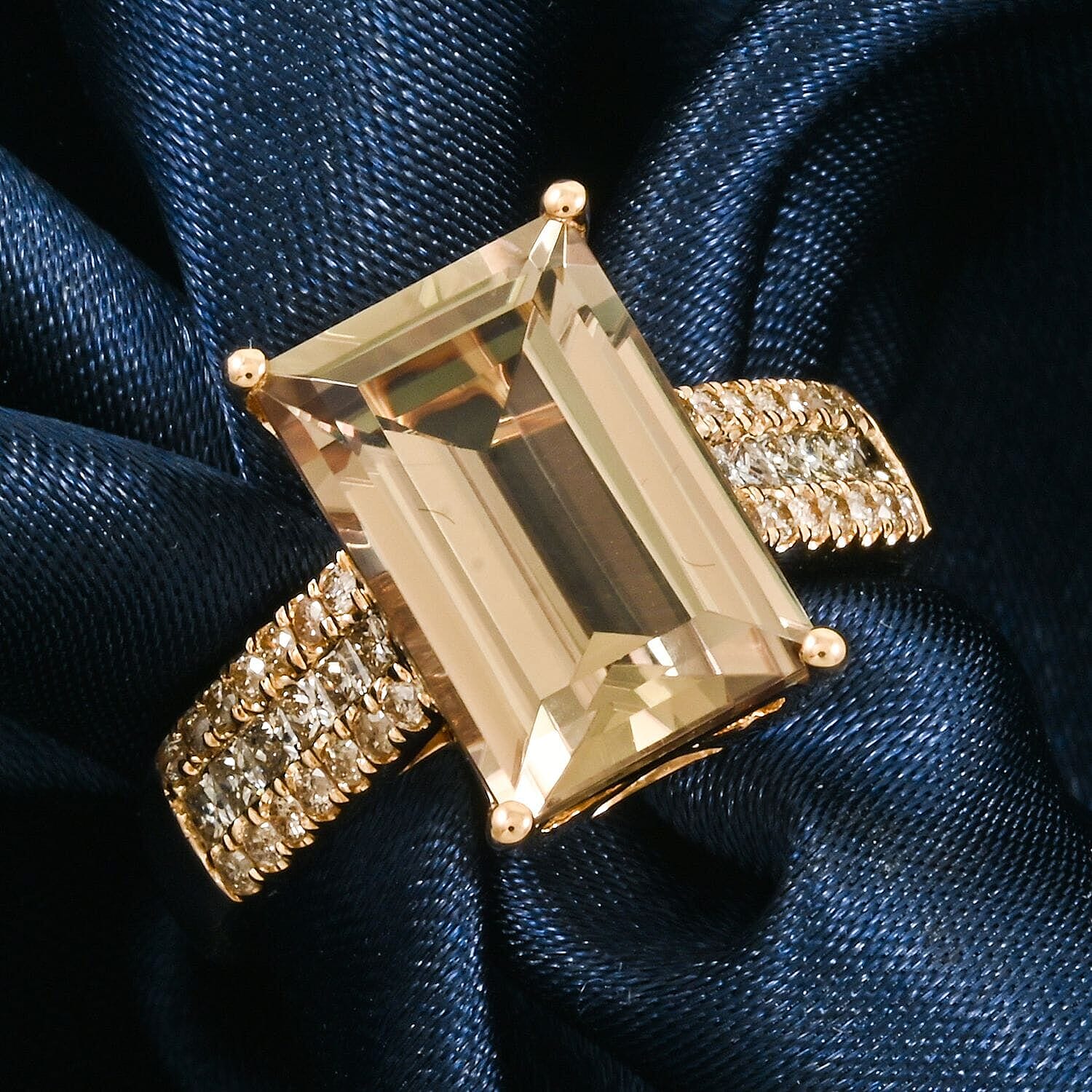 Certified and Appraised Luxoro AAA  Turkizite, White Diamond Ring in 14K Yellow Gold 5.60 ctw (Size 7.5)