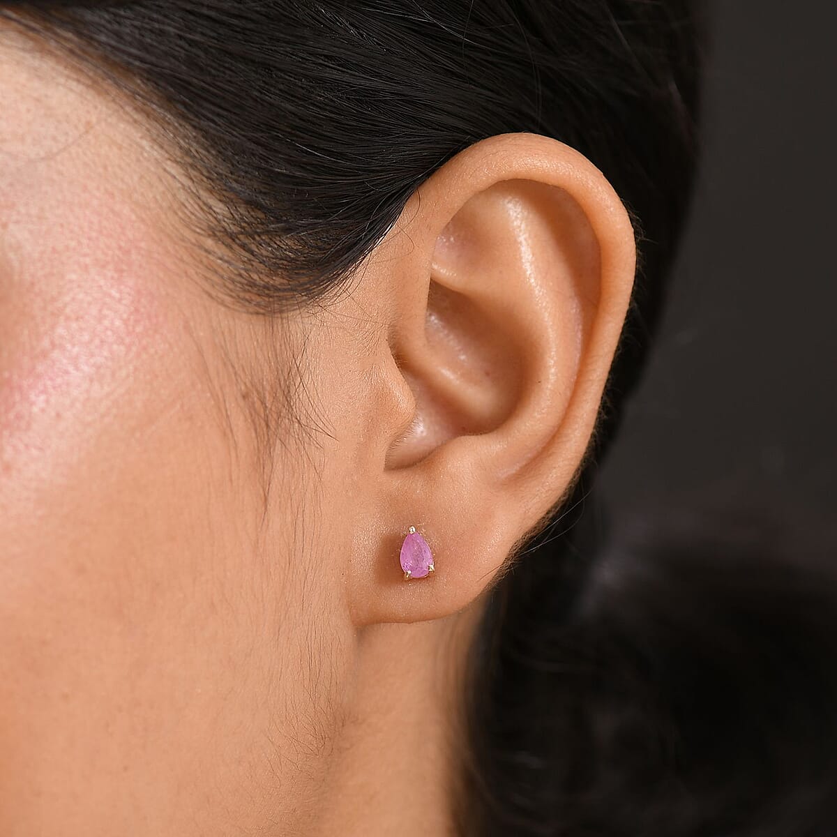 D'Joy Ilakaka Hot Pink Sapphire (FF) 1.15 ctw Everlight Solitaire Stud Earrings in 18K Vermeil Rose Gold Over Sterling Silver  image number 2