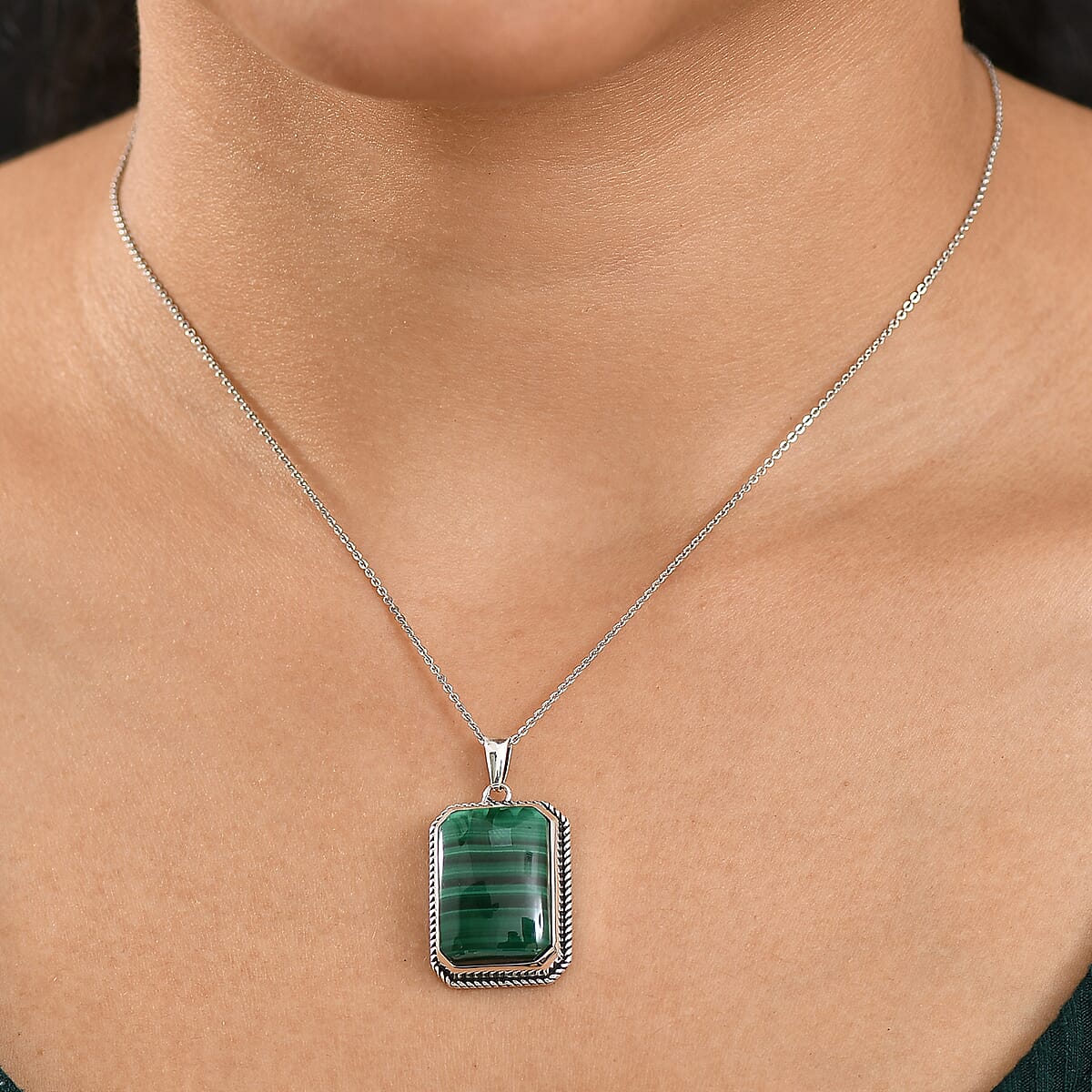 D’joy Artisan Crafted African Malachite 25.40 ctw Men's Pendant without Chain in Sterling Silver image number 2