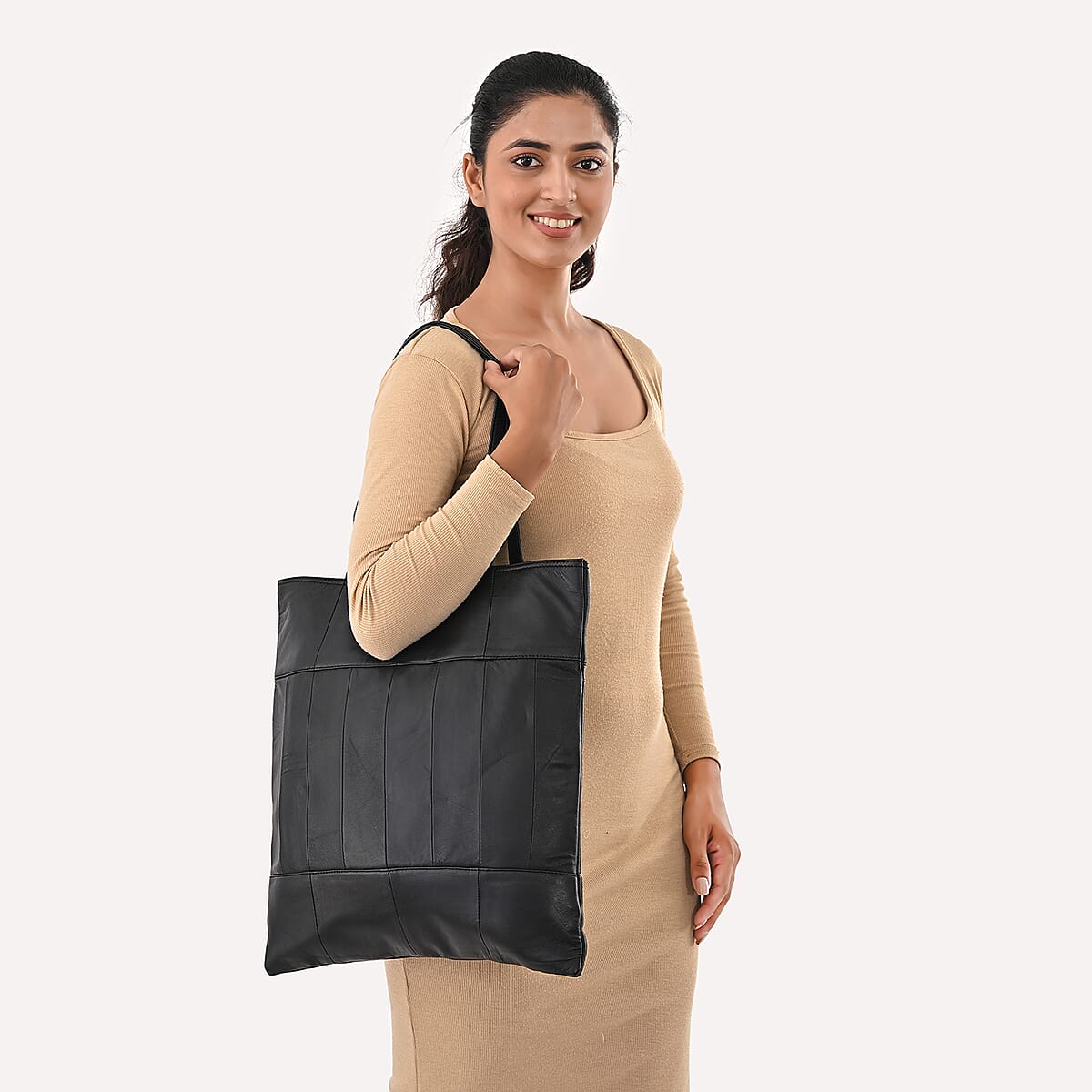 La Marey Black Genuine Leather Shoulder Bag with Faux Leather Strap image number 1