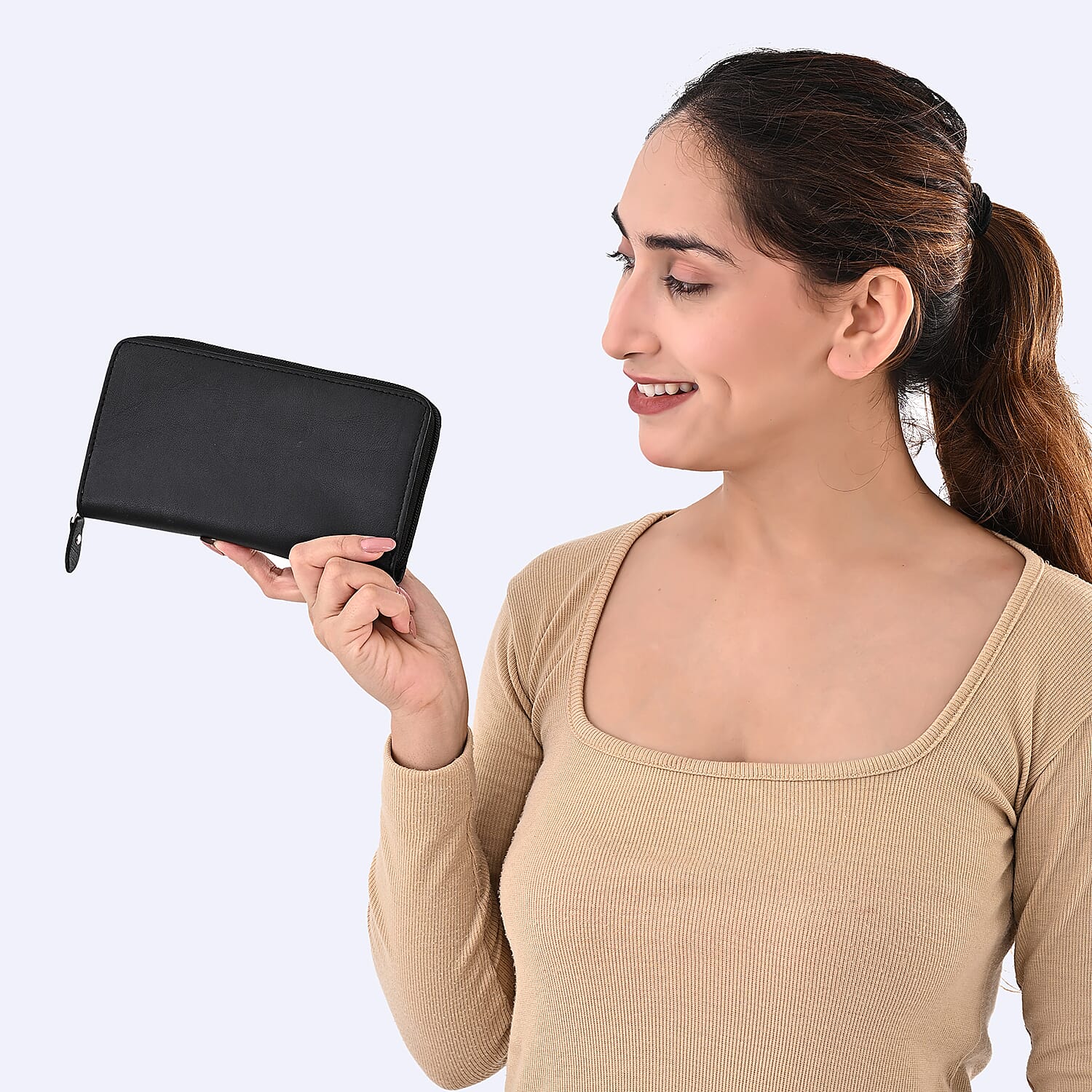Livmore Black Genuine Leather Womens Wallet with Single Zip Compartment