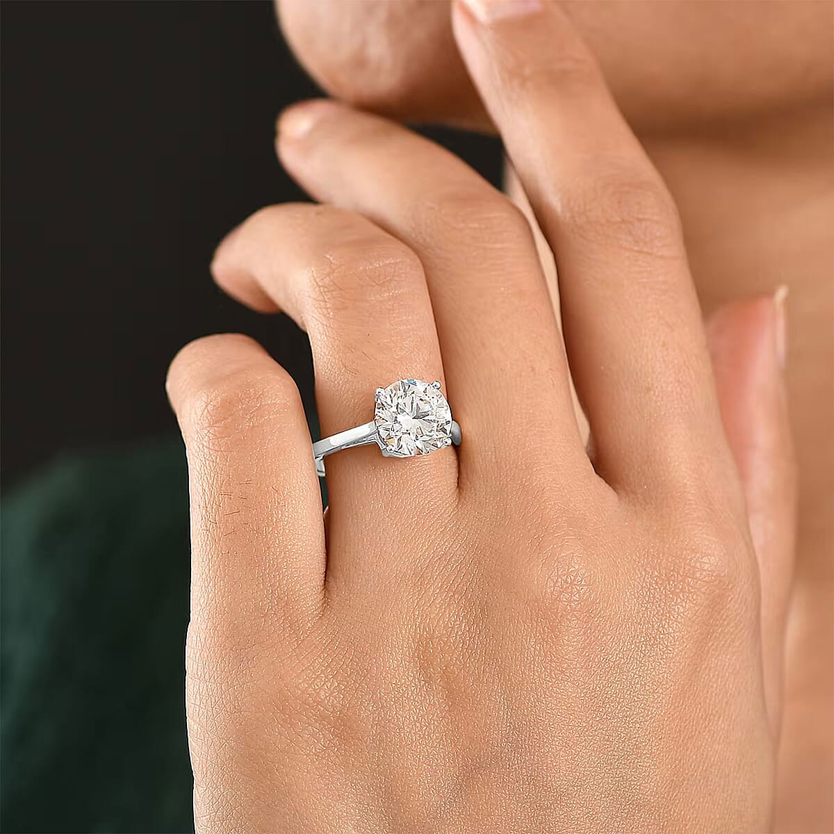 IGI Certified Luxuriant Lab Grown Diamond E-F VS 4.00 ctw Solitaire Ring in 950 Platinum (Size 11.5) image number 1