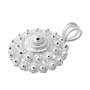 Artistry Tarakashi Collection Sterling Silver Floral Pendant (4.05 Grams)