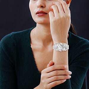 Artistry Tarakashi Collection Floral Cuff Bracelet in Sterling Silver (6.50 In) 24.60 Grams