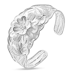 Artistry Tarakashi Collection Floral Cuff Bracelet in Sterling Silver (6.50 In) 24.60 Grams
