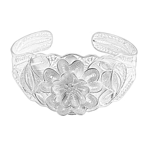 Artistry Tarakashi Collection Floral Cuff Bracelet in Sterling Silver (8.00 In) 29.10 Grams