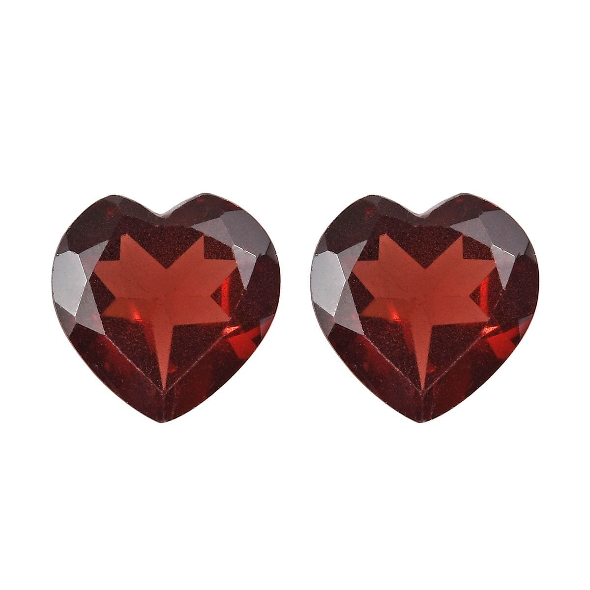Mozambique Garnet Set of 2 (Hrt 6 mm) 1.54 ctw Loose Gemstone image number 0