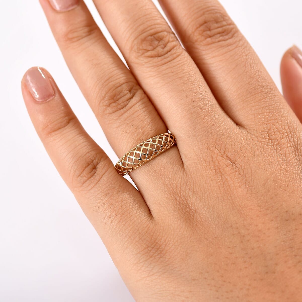 Luxoro Honey-comb Ring in 10K Yellow Gold (Size 8.0) 2 Grams image number 2