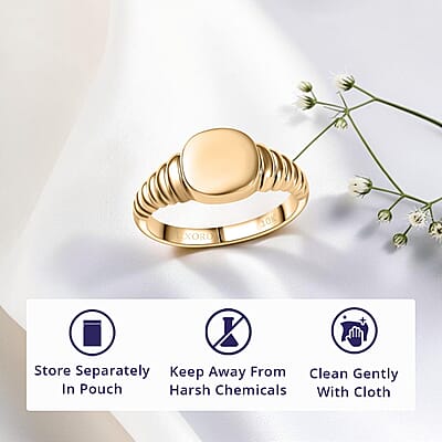 10K Yellow Gold  Fancy Ring,  Gold Wt. 5 g