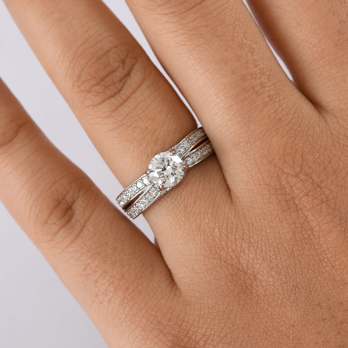 IGI Certified Luxuriant Lab Grown Diamond E-F VS 1.50 ctw Ring in 950 Platinum (Size 7.0) image number 2