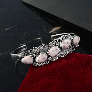 D'Joy Artisan Crafted Pink Natrolite and Natural Champagne Zircon 14.55 ctw Oceanic Beauty Cuff Bracelet in Sterling Silver (7.25 In)