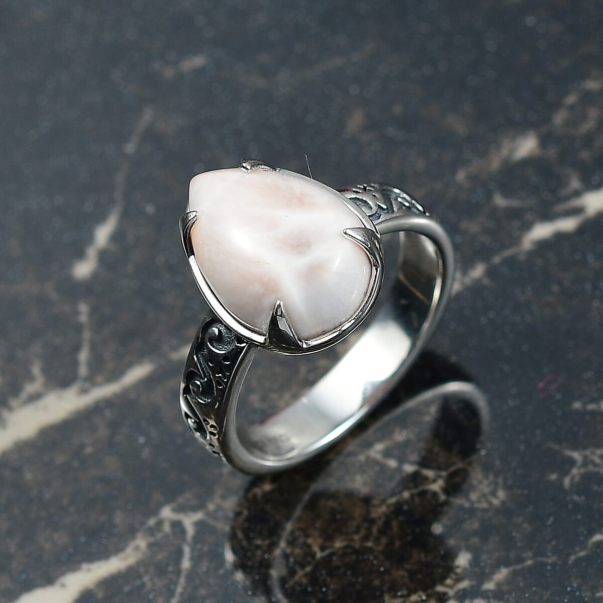 D'Joy Artisan Crafted Pink Natrolite 4.50 ctw Swirls Ring in Sterling Silver (Size 8.0) image number 1