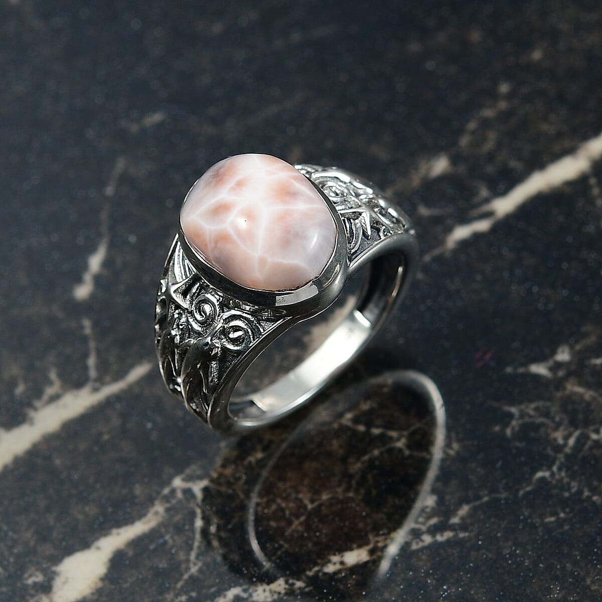 D'Joy Artisan Crafted Pink Natrolite 5.35 ctw Dolphin Ring in Sterling Silver (Size 7.0) image number 1