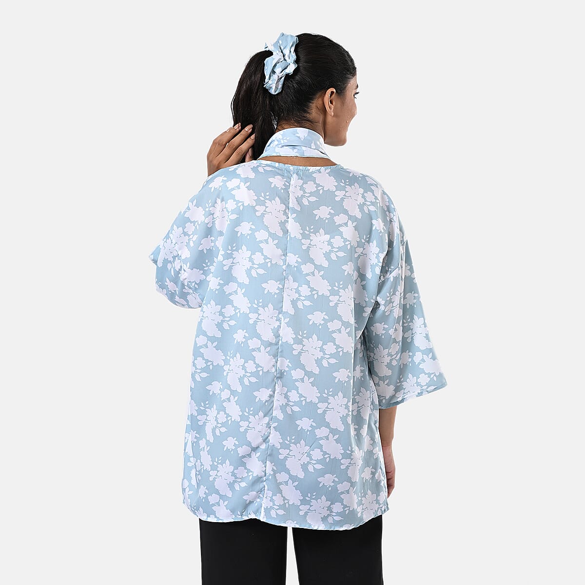 Mint Floral Polyester Kimono (30x24), Scrunchie (28x3.5) and Scarf (68x 12)  image number 3