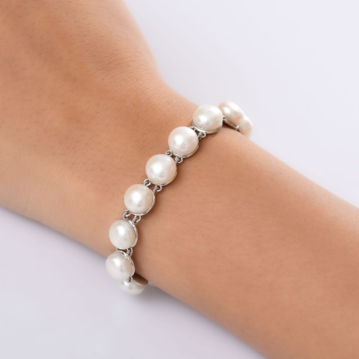 Ever True Freshwater Pearl Bracelet in Platinum Bond (6.50-8.0In) image number 2