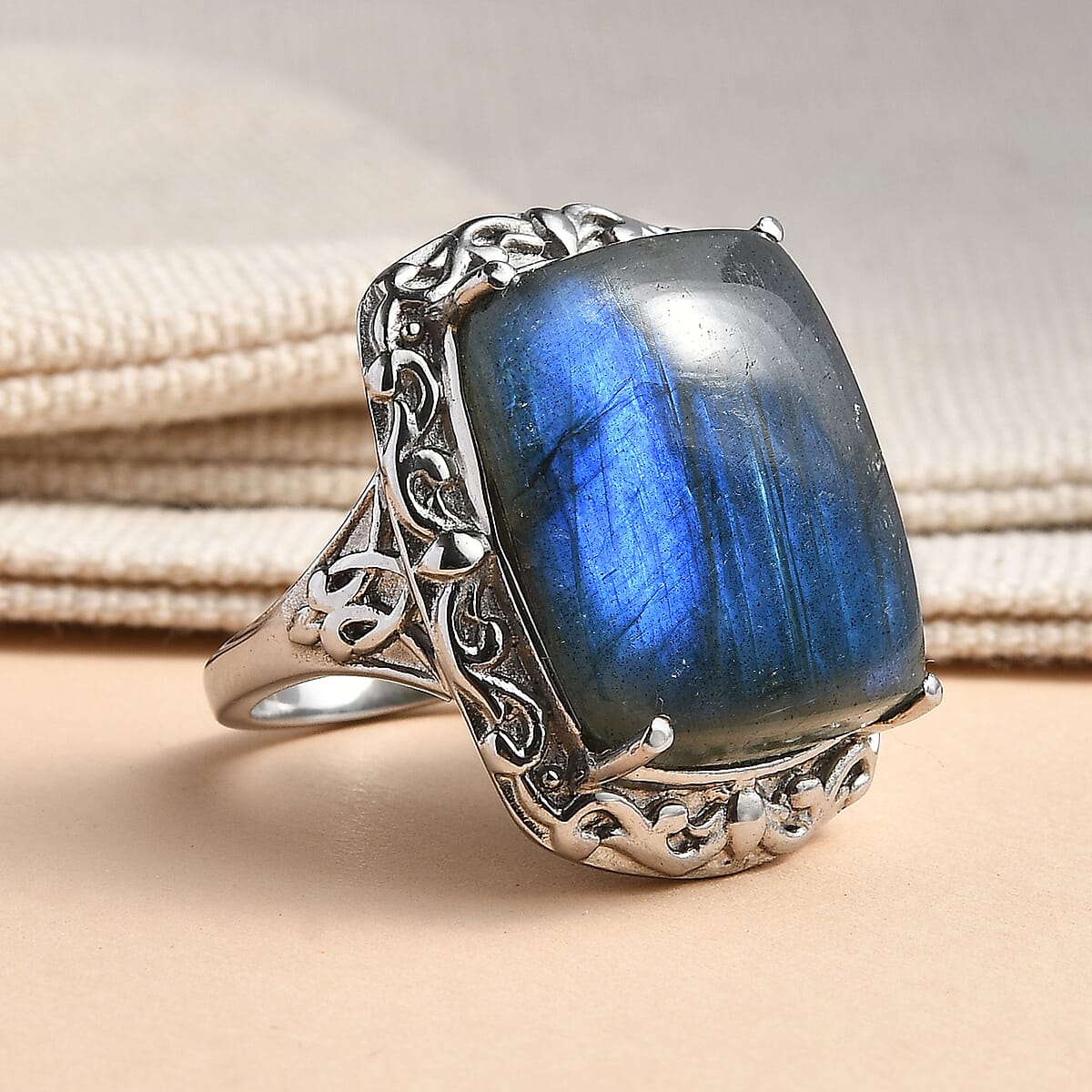 EverTrue Malagasy Labradorite 19.00 ctw Ring in Stainless Steel (Size 5.0) image number 1