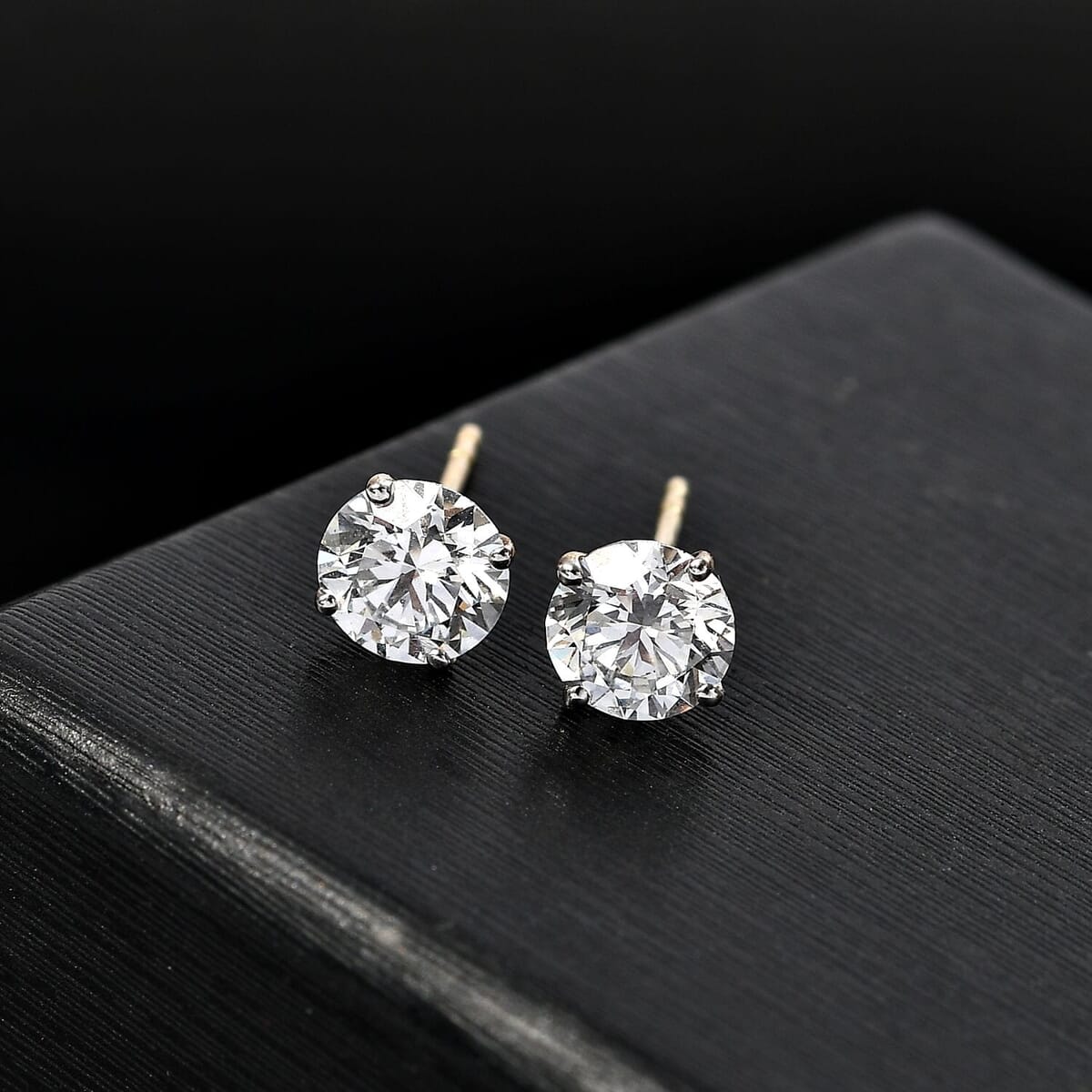 IGI Certified Luxuriant Lab Grown Diamond E-F VS 2.00 ctw Solitaire Stud Earrings in 10K Yellow Gold image number 1