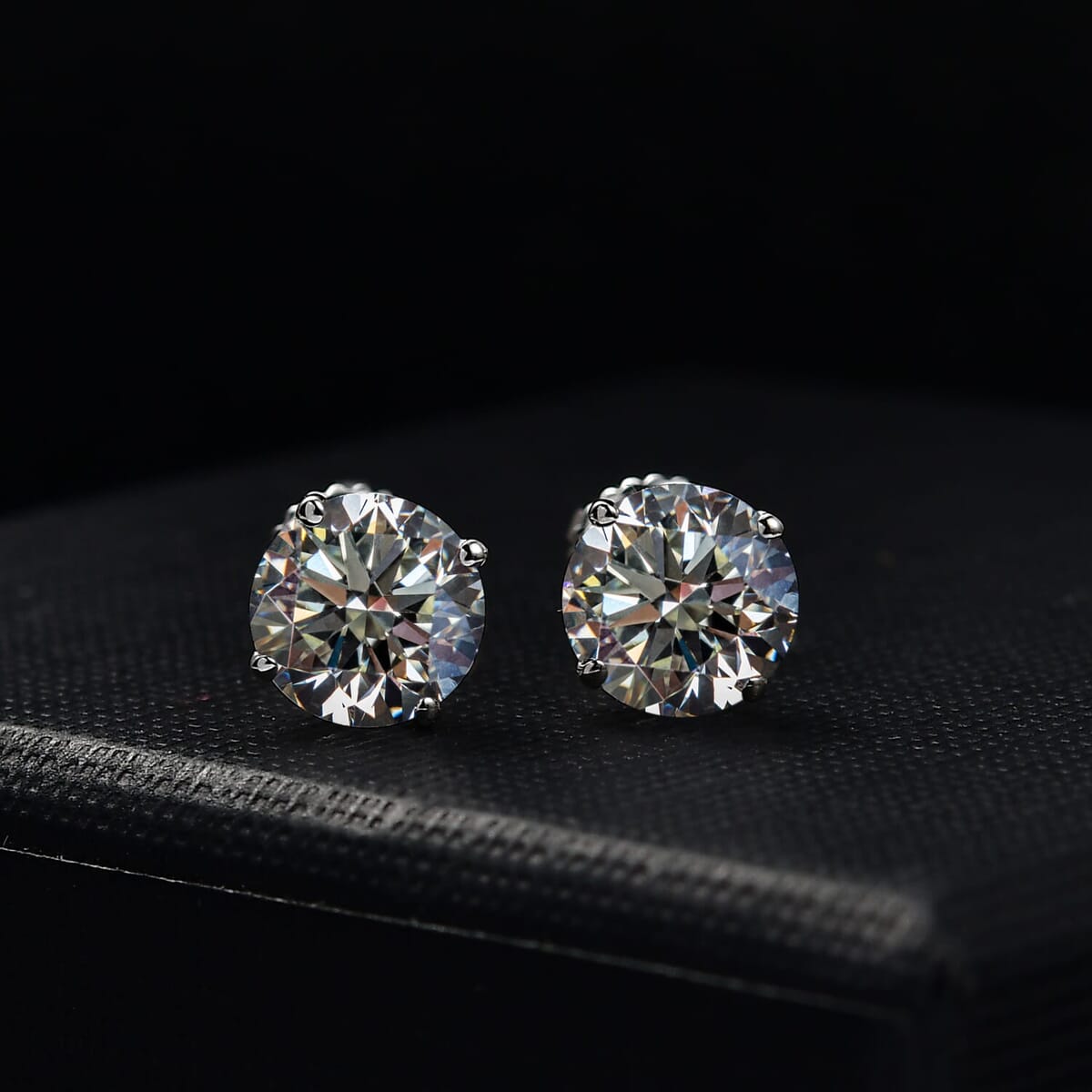 IGI Certified Luxuriant Lab Grown Diamond E-F VS 3.00 ctw Solitaire Stud Earrings in 10K White Gold image number 1