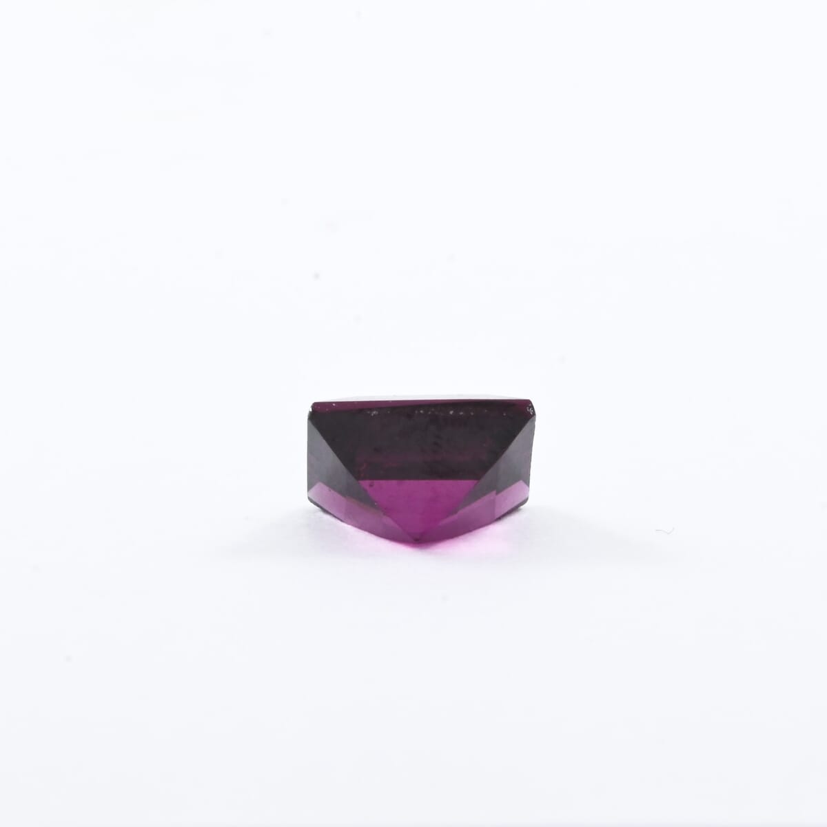 AAA Radiant Ember Garnet (Sqr 6x6 mm) 1.20 ctw image number 3