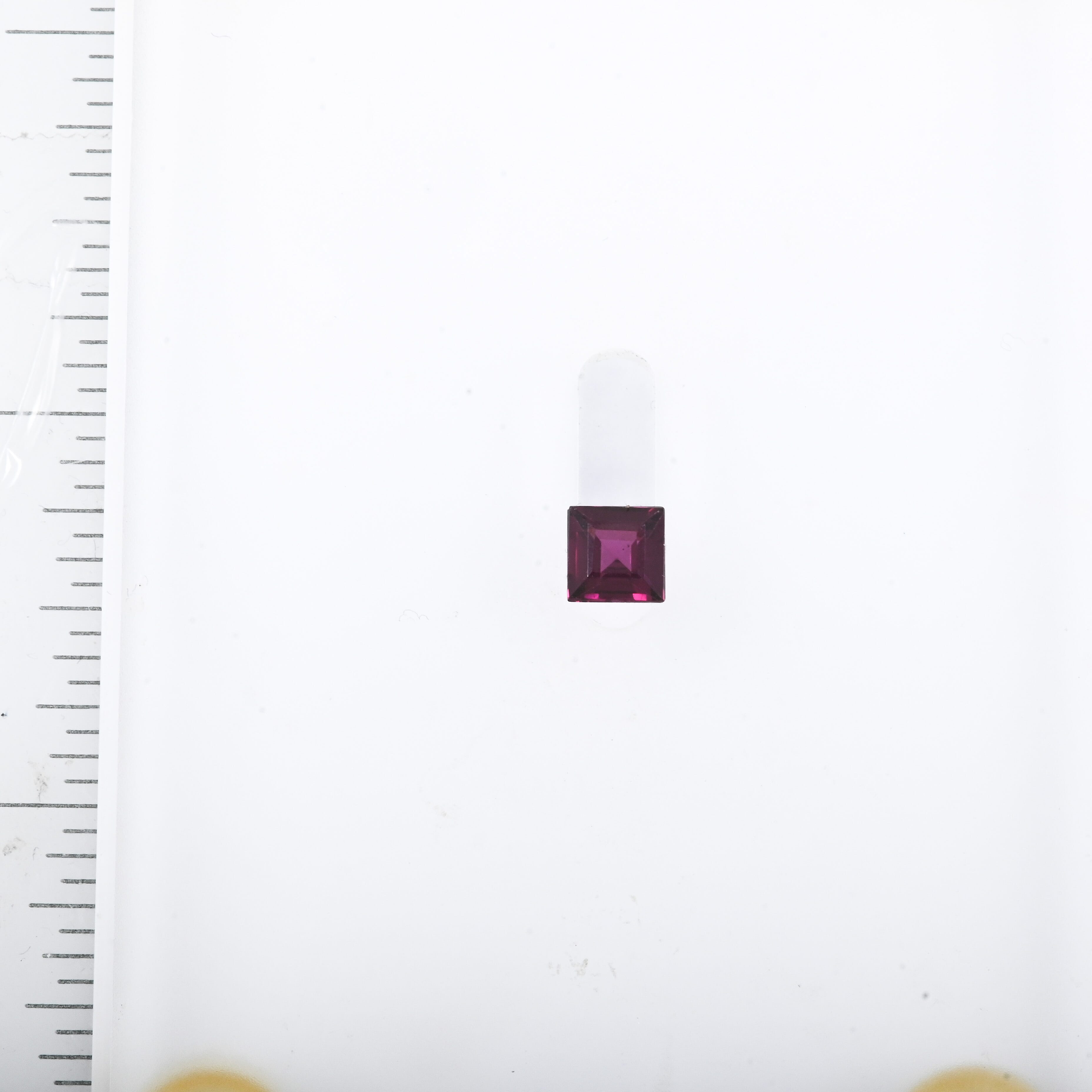 AAA Radiant Ember Garnet (Sqr 6x6 mm) 1.20 ctw