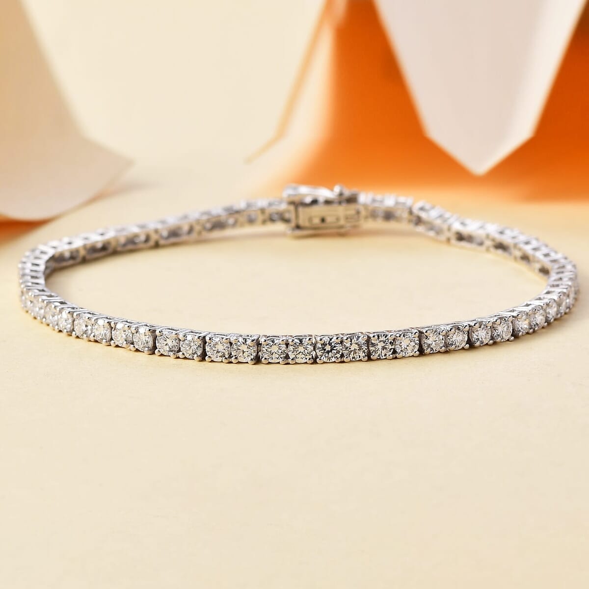 Luxuriant Lab Grown Diamond E-F VS 10.00 ctw Tennis Bracelet in 14K White Gold (6.50 In) image number 1