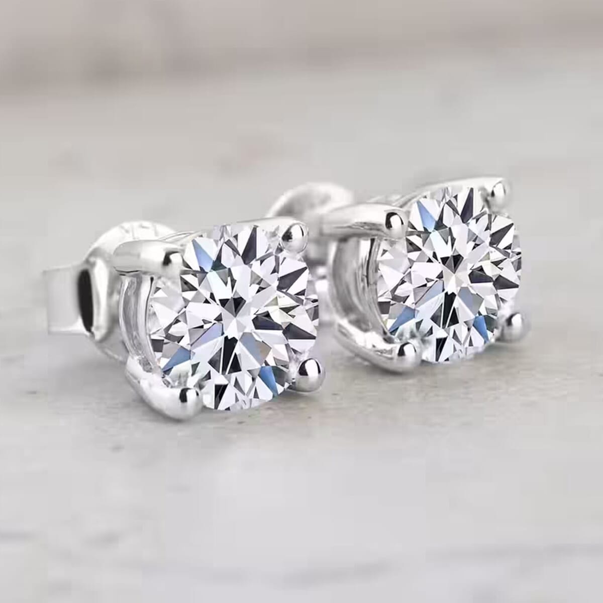 IGI Certified Luxuriant Lab Grown Diamond E-F VS 3.00 ctw Solitaire Stud Earrings in 14K White Gold image number 7