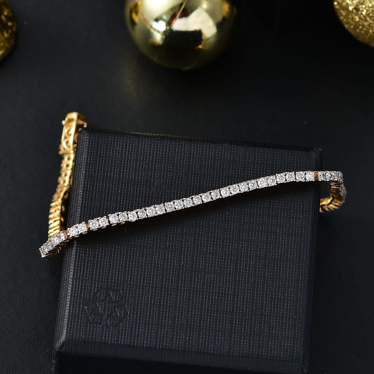 Luxuriant Lab Grown Diamond E-F VS 3.00 ctw Bracelet in 18K Vermeil Yellow Gold Over Sterling Silver (7.25 In) image number 1