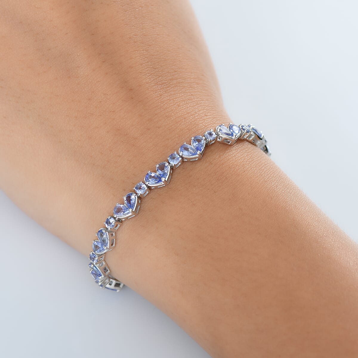 D'Joy Tanzanite 8.45 ctw Heart Bracelet in Rhodium Over Sterling Silver (7.25 In) image number 2