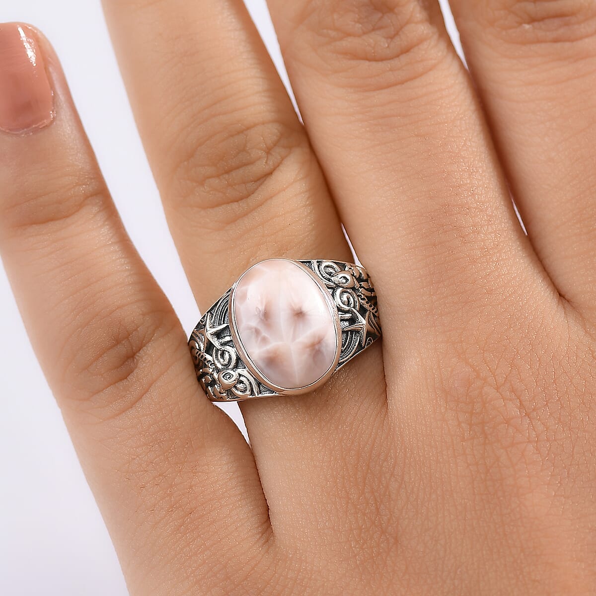 D'Joy Artisan Crafted Pink Natrolite 5.80 ctw Turtle Ring in Sterling Silver (Size 8.0) image number 2