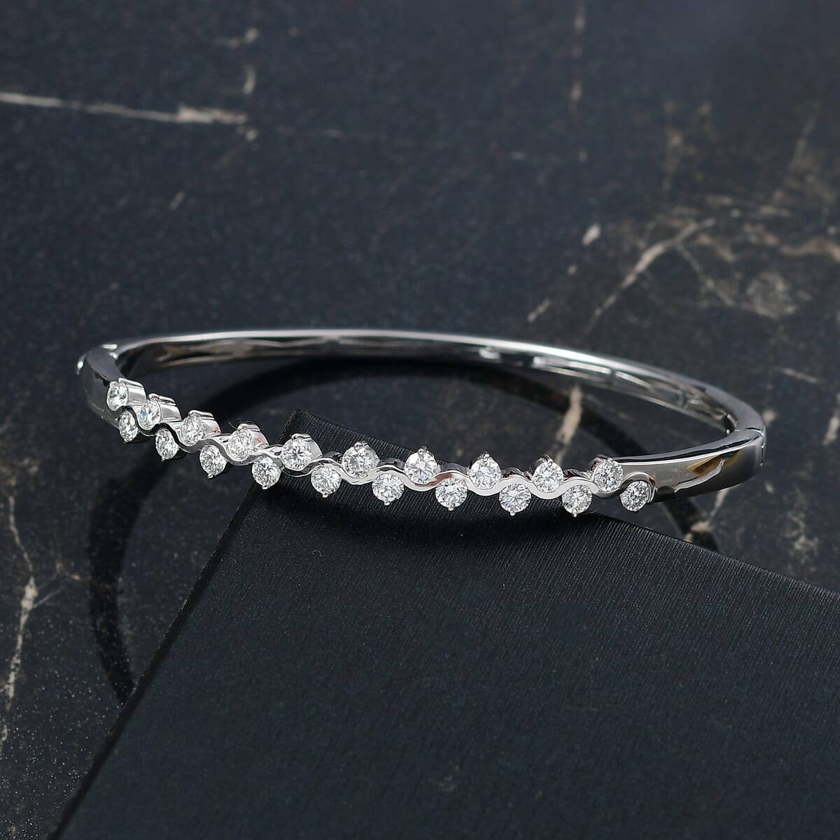Luxuriant Lab Grown Diamond 2.20 ctw Bangle Bracelet in Rhodium Over Sterling Silver (7.25 In)  image number 1