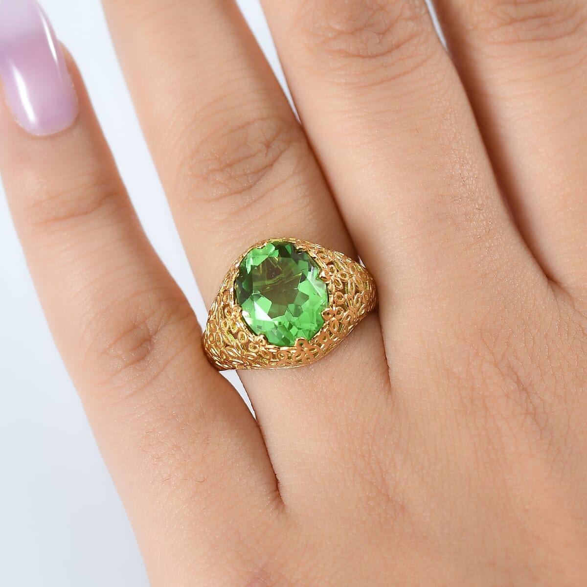 Ever True Chartreuse Quartz 5.00 ctw Blooming Radiance Ring in 18K YG Plated (Size 10.0)  image number 2