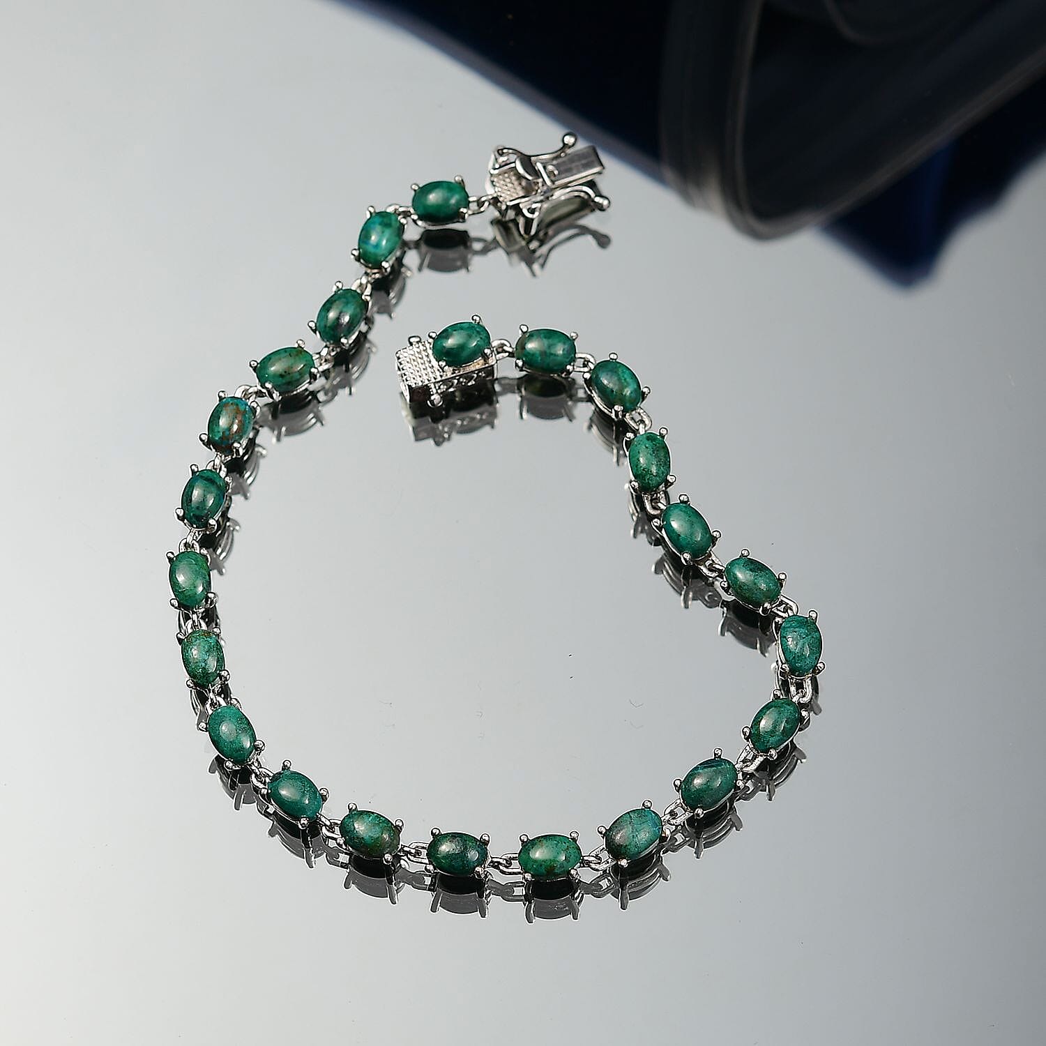 EverTrue Chrysocolla 14.25 ctw Ocean Pebbles Bracelet in Platinum Bond (8.00 In)
