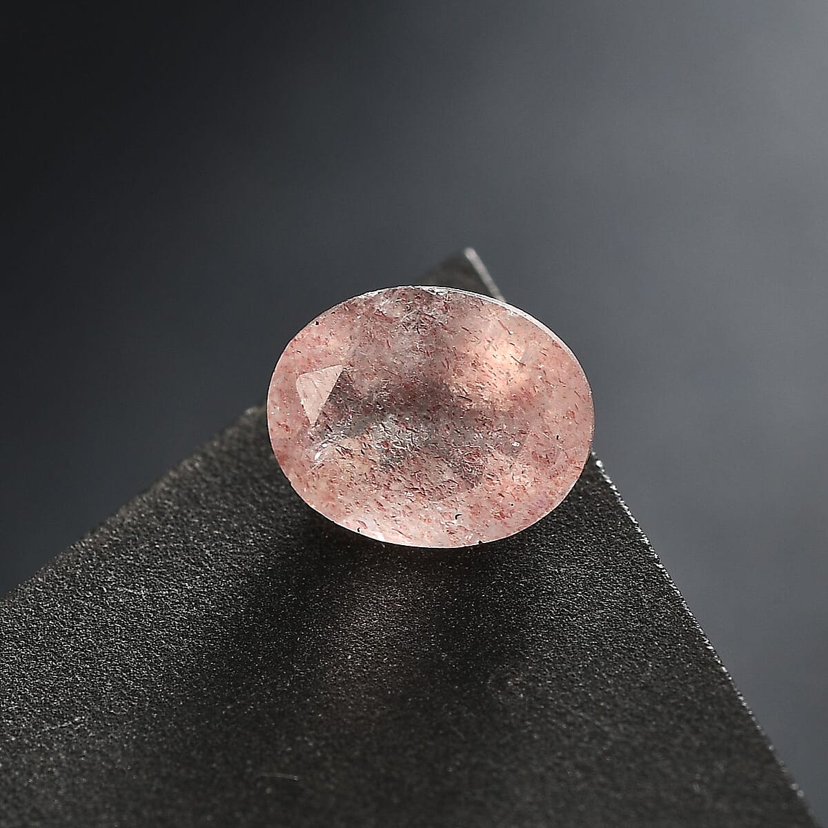 Cherry Quartz (Ovl 9x7 mm) 1.40 ctw Loose Gemstone image number 1
