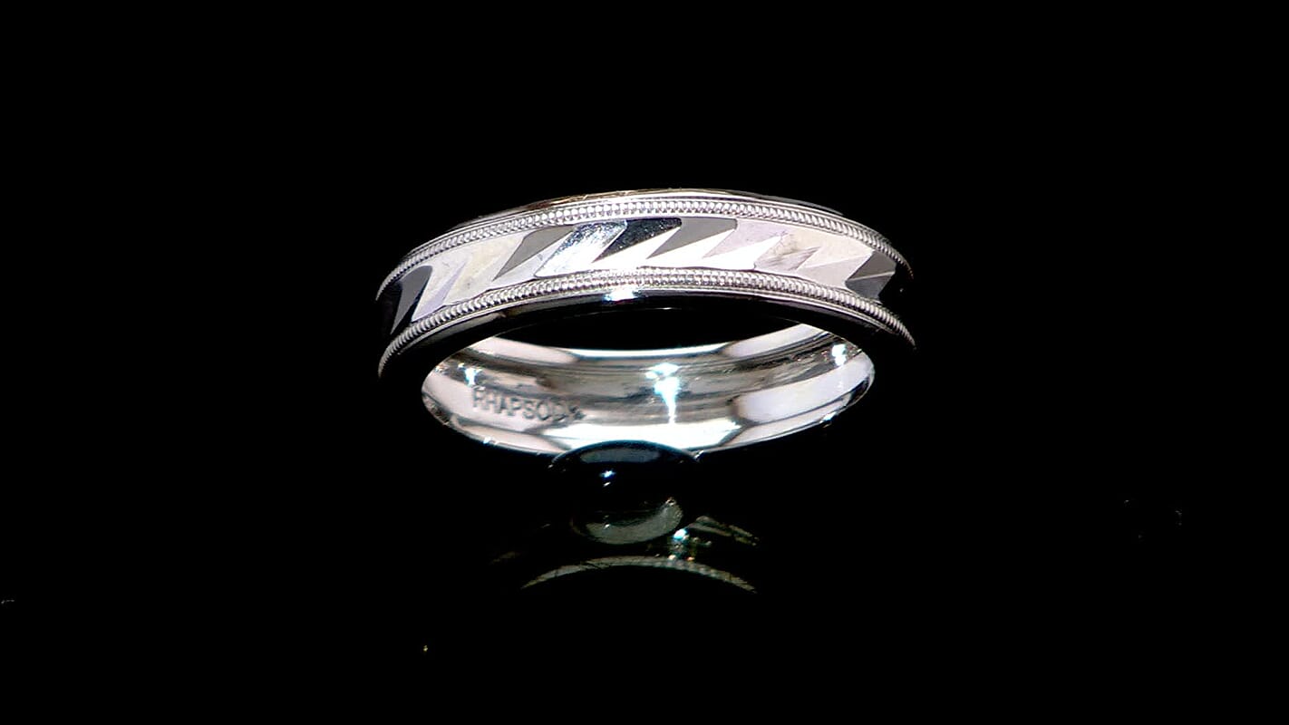 Rhapsody 950 Platinum Diamond-Cut Band Ring (Size 10.0) 5.15 Grams
