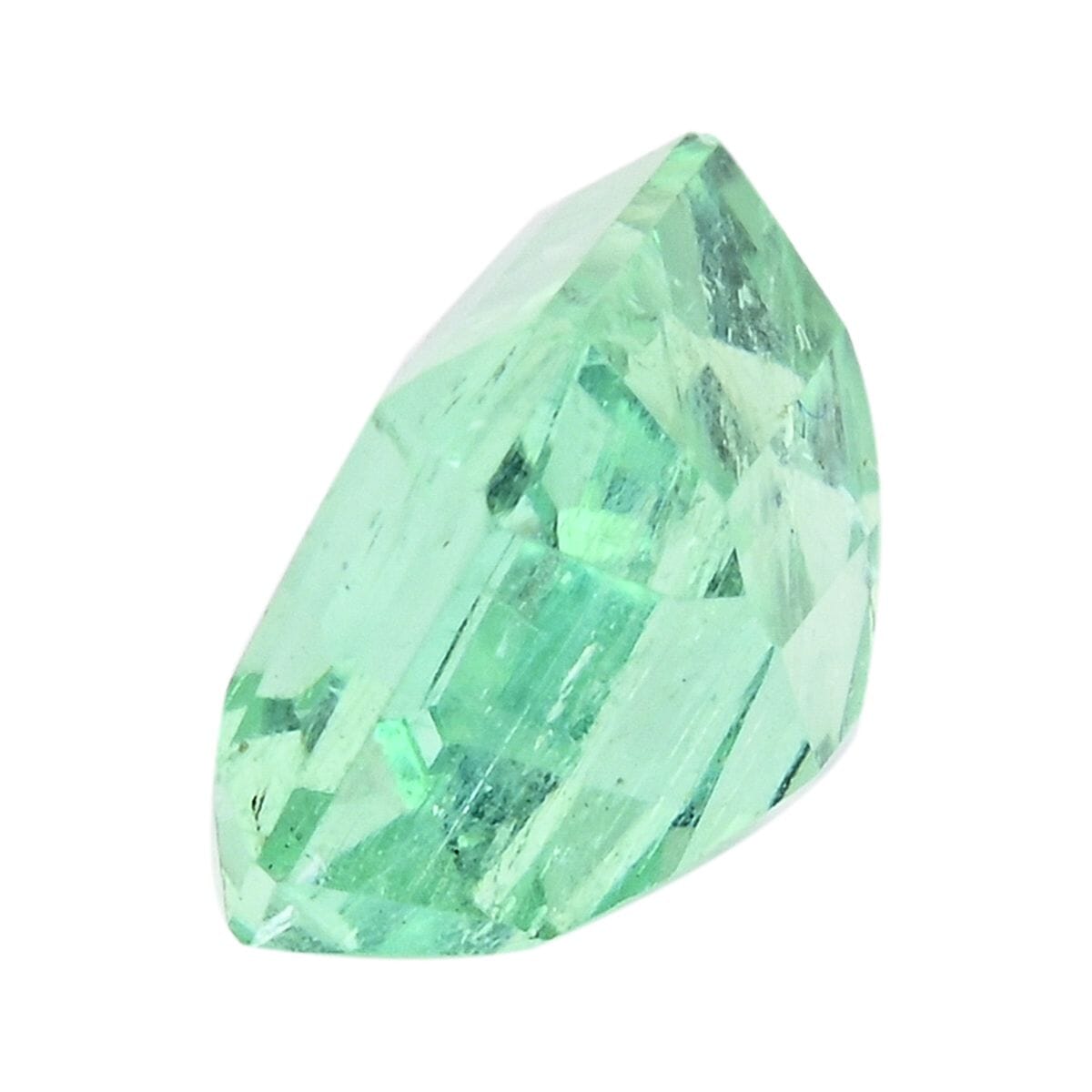AAA Boyaca Colombian Mint Emerald (Oct Free Size) 1.50 ctw image number 1