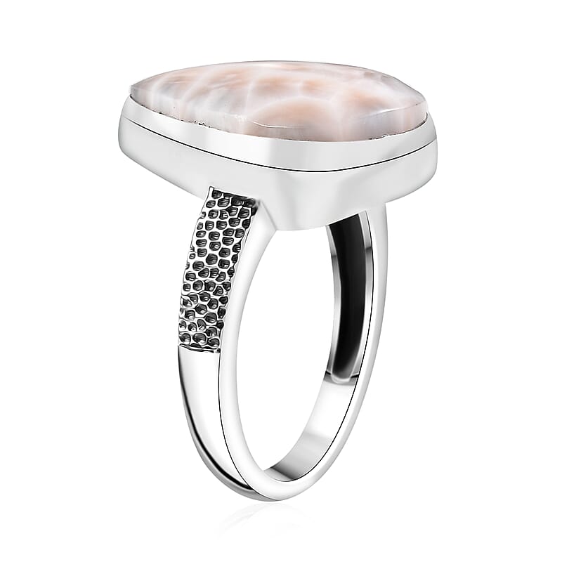 D'Joy Artisan Crafted Pink Natrolite 10.00 ctw Shark Teeth Ring in Sterling Silver (Size 10.0)