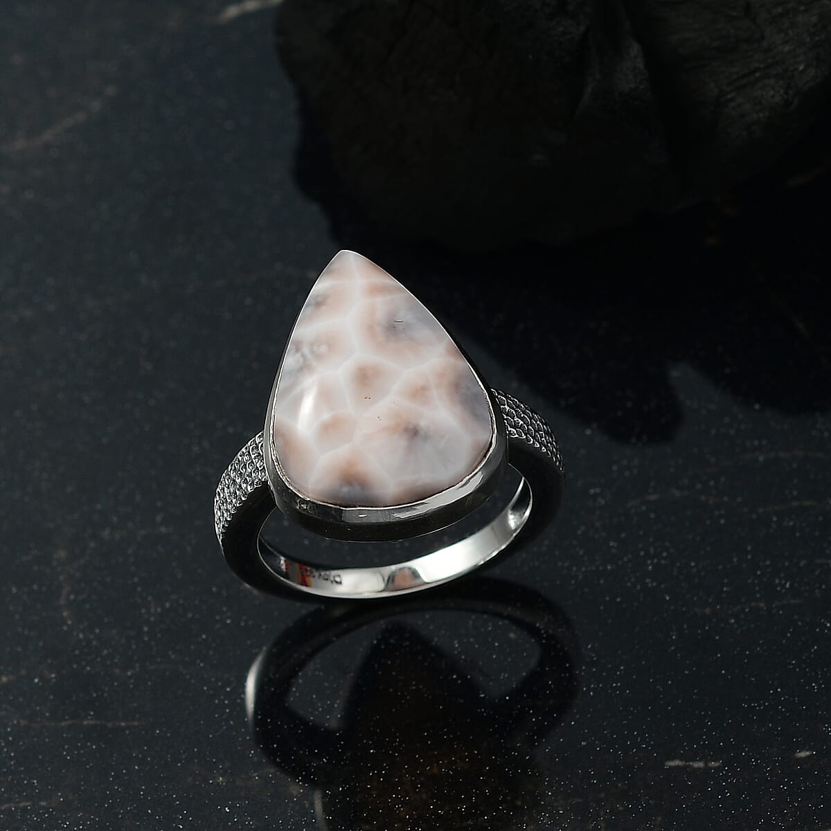 D'Joy Artisan Crafted Pink Natrolite 10.00 ctw Shark Teeth Ring in Sterling Silver (Size 9.0) image number 1