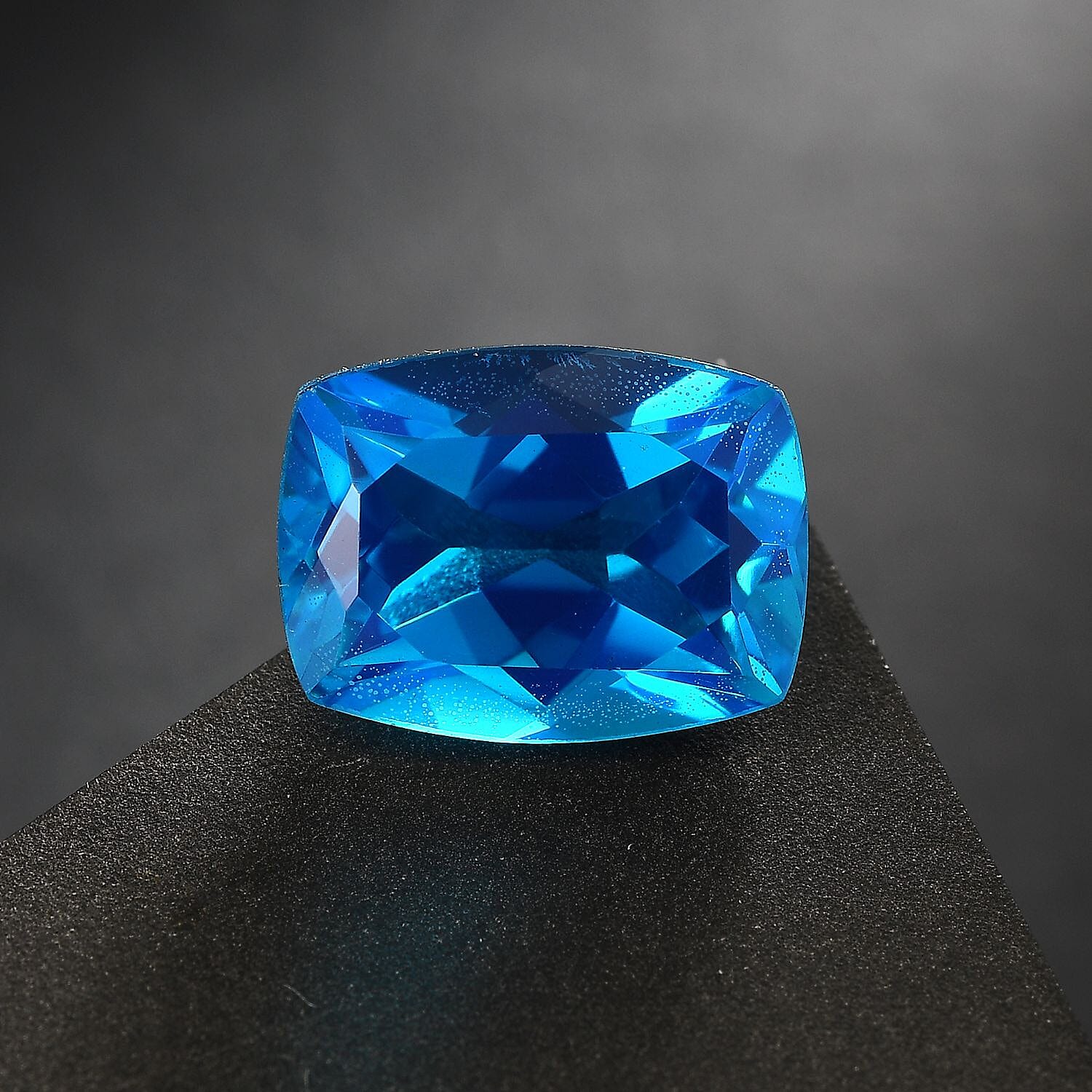 Default Title - Product card gallery slide 2 (9432913248511)