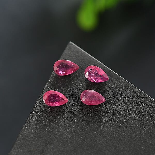 Niassa Ruby (FF) Set of 4 (Pear 5x3 mm) 0.99 ctw Loose Gemstone
