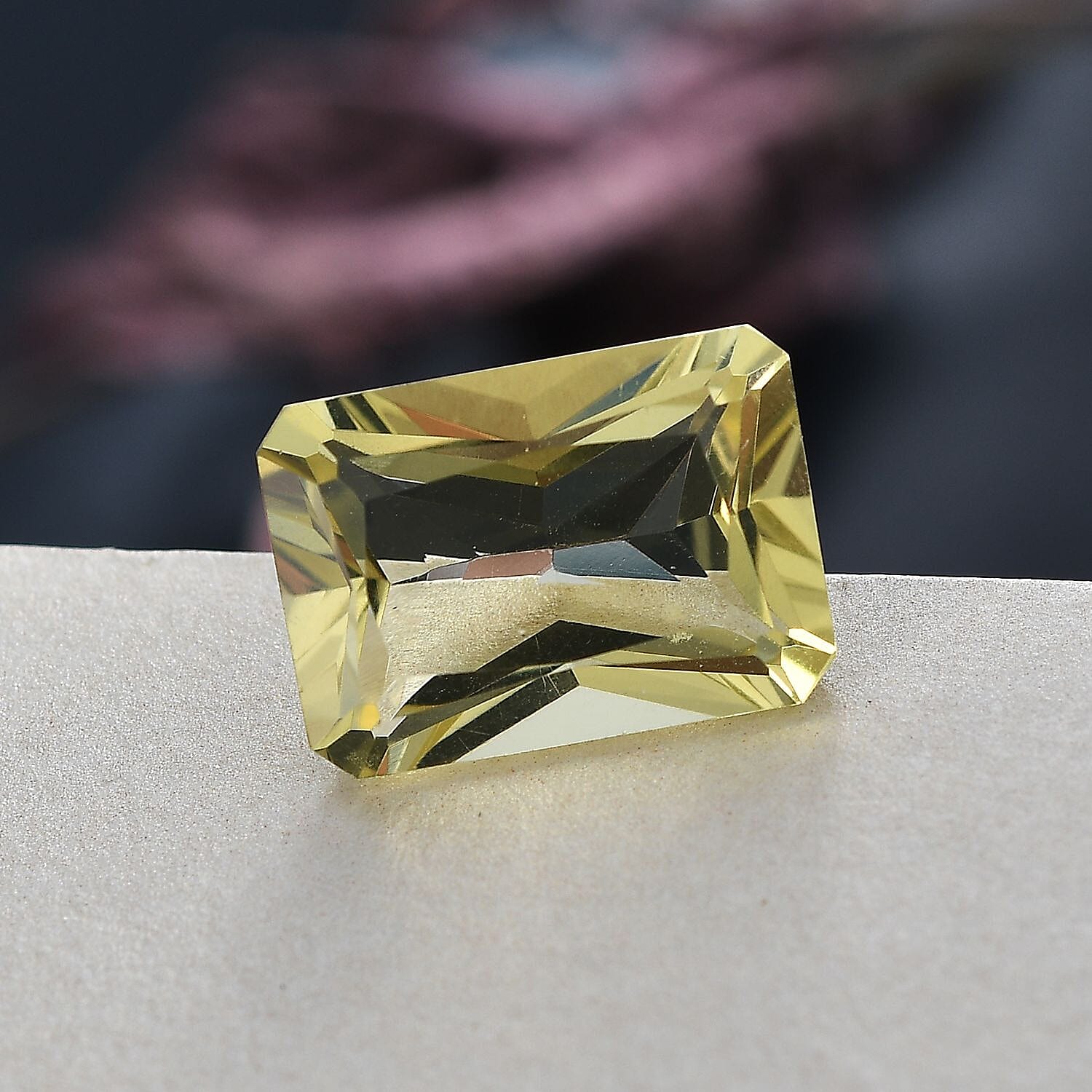 Lemon Quartz (Oct 14x10 mm) 5.98 ctw Loose Gemstone