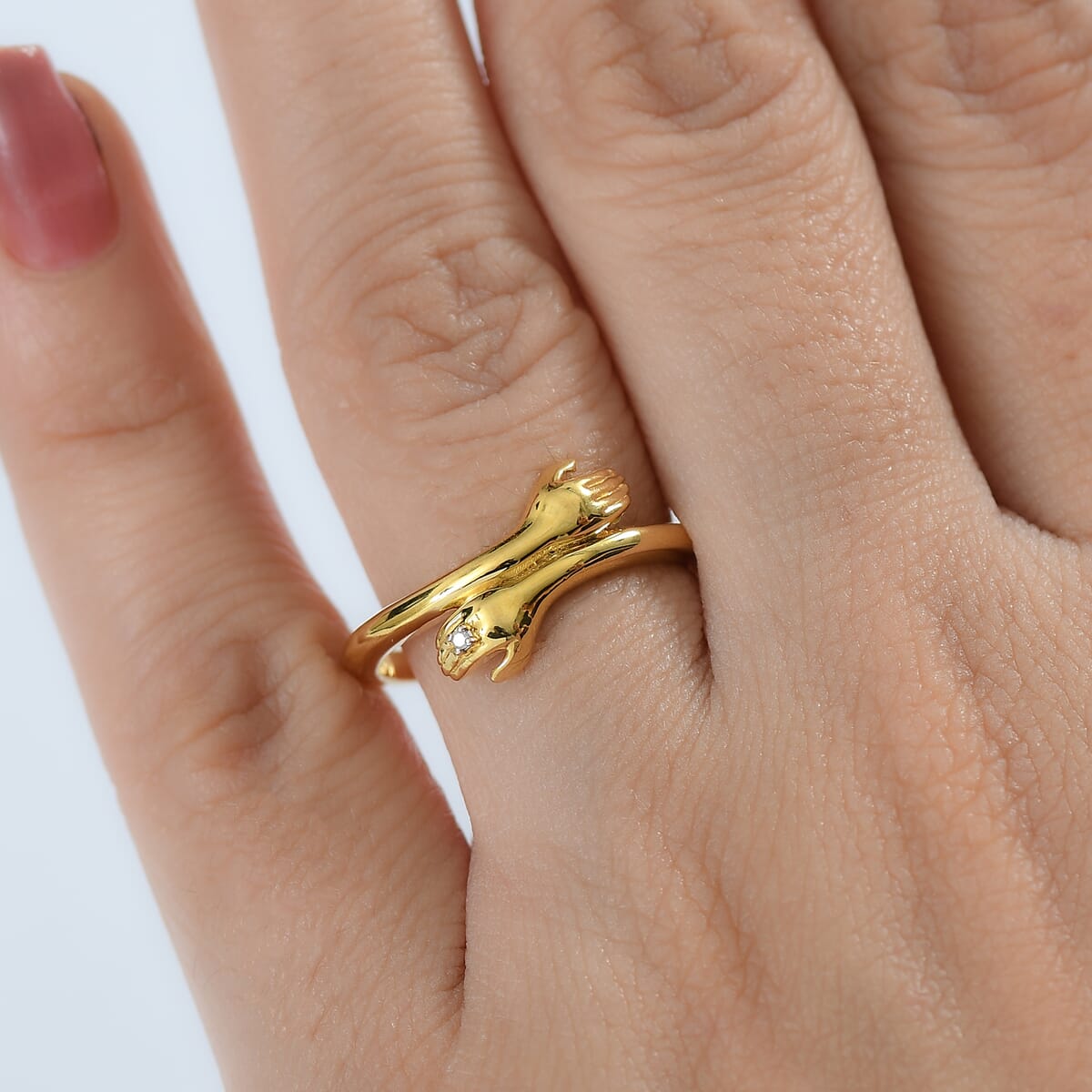 D'Joy Diamond Accent Hug Ring in 18K Vermeil Yellow Gold Over Sterling Silver (Size 6.0) image number 2