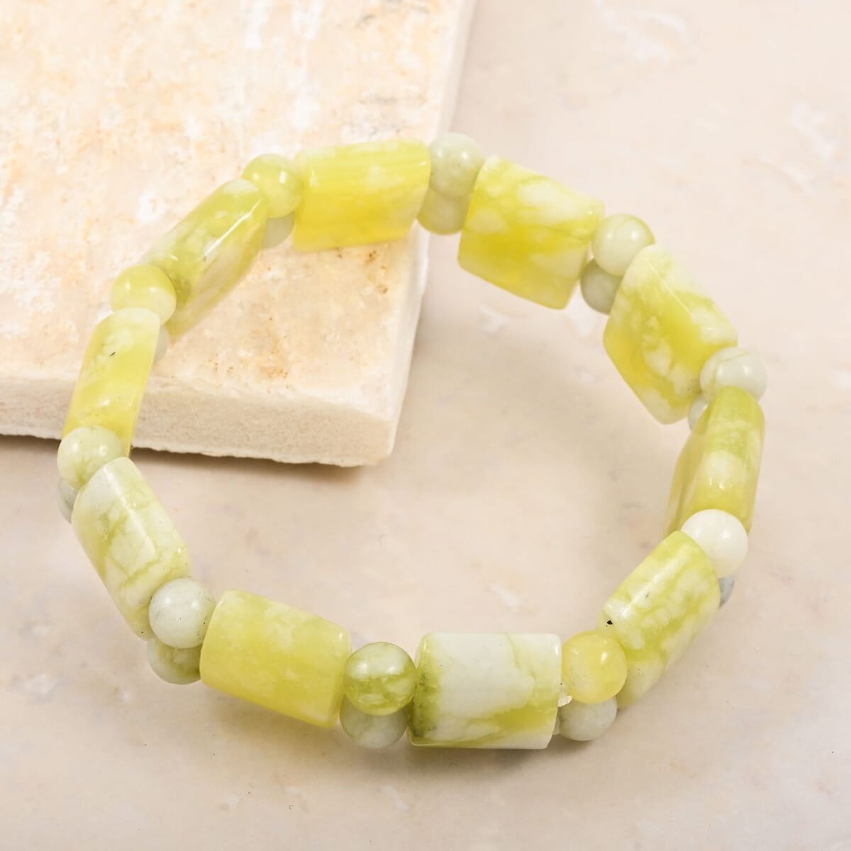 Plain Tanker Harmony Serpentine 156.15 ctw Stretch Bracelet (6-7In) image number 1