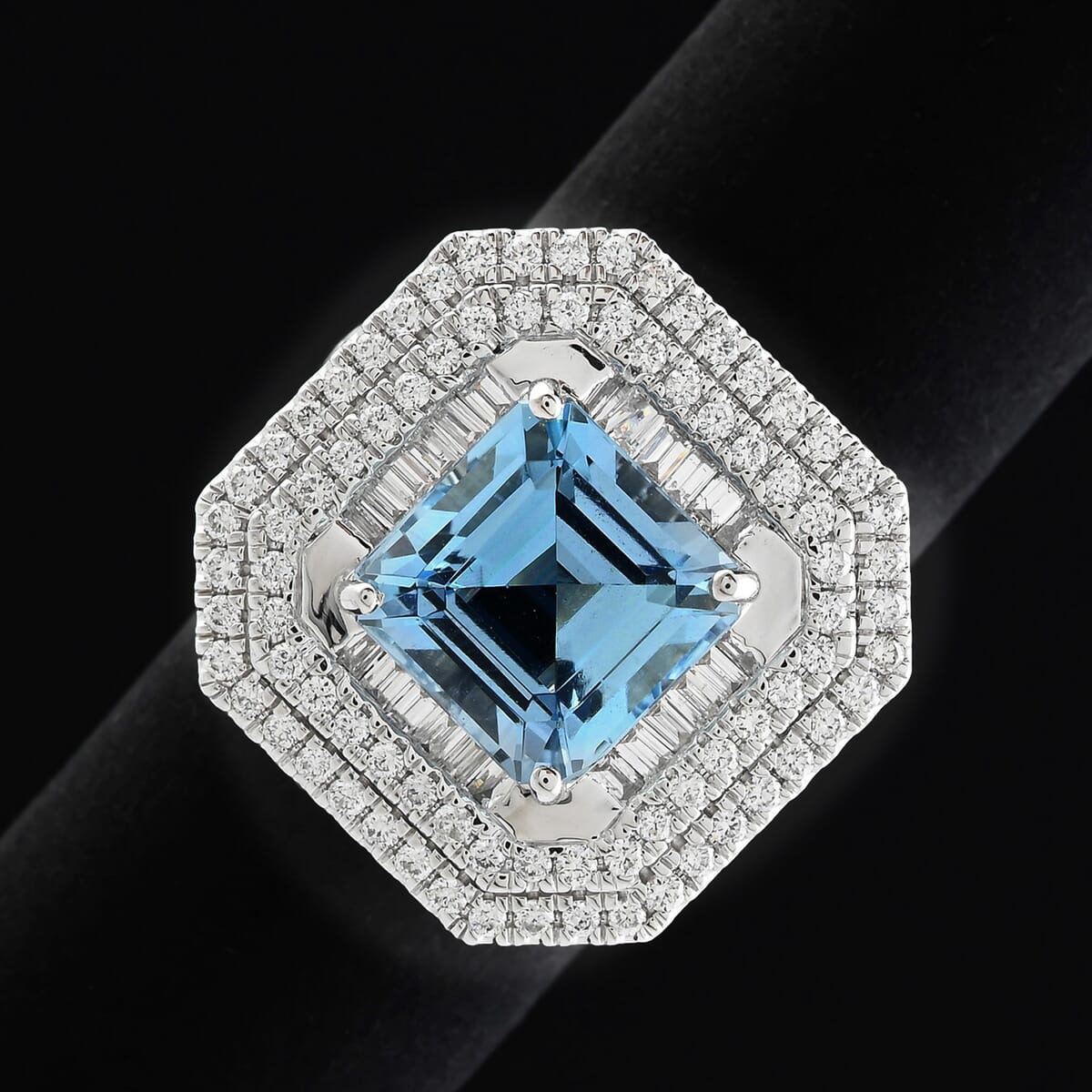 Rhapsody 950 Platinum  AAAA  Santamaria Aquamarine   White Diamond  VS Ring ,  Platinum Wt. 15.35 g (Size 7.0) 6.66 ctw image number 1